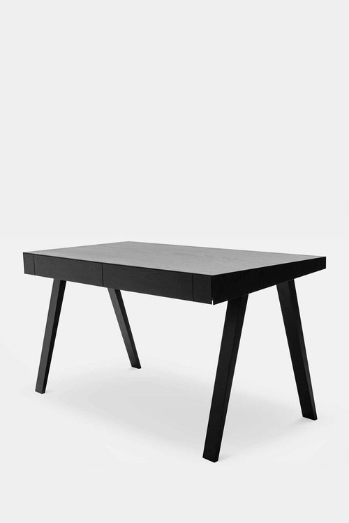 4.9 Desk – A Perfect Balance of Form & Function