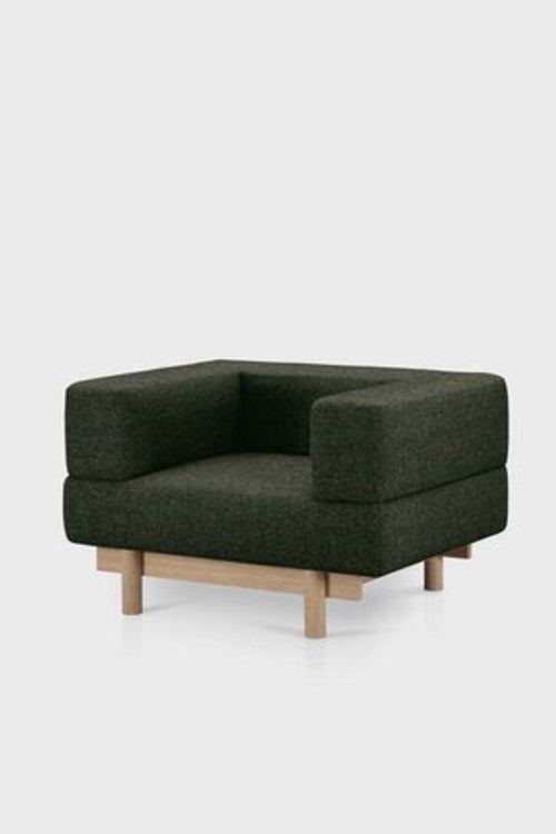 Alchemist Armchair – Timeless Elegance & Modern Craftsmanship
