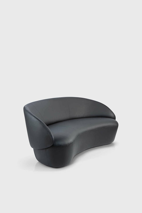 Naïve Sofa – Elegant Curved Design