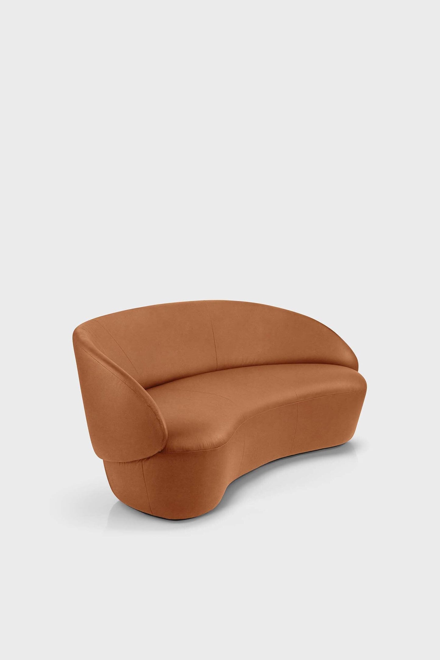 Naïve Sofa – Elegant Curved Design