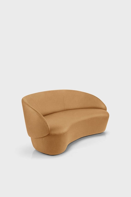Naïve Sofa – Elegant Curved Design