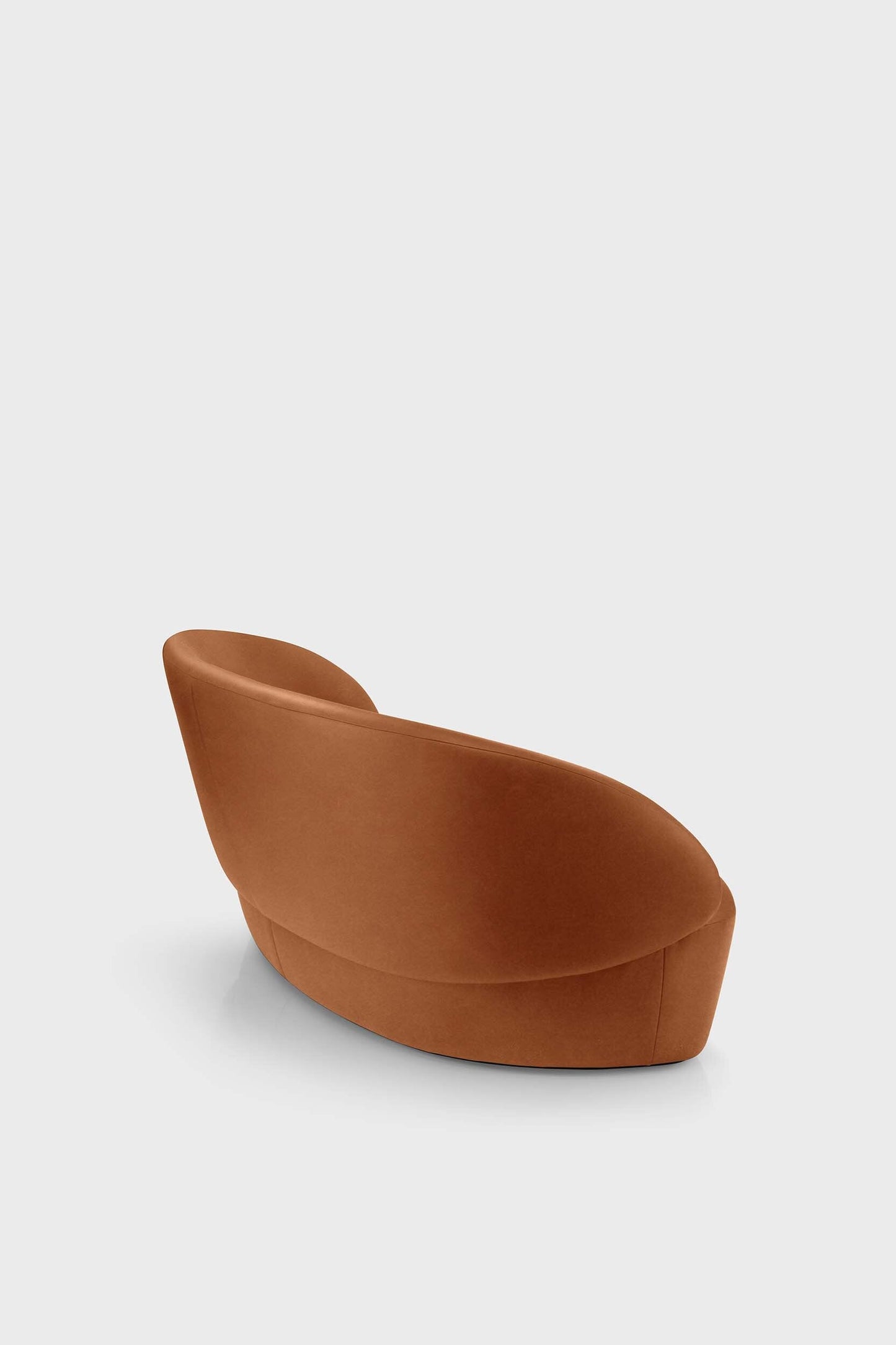 Naïve Sofa – Elegant Curved Design
