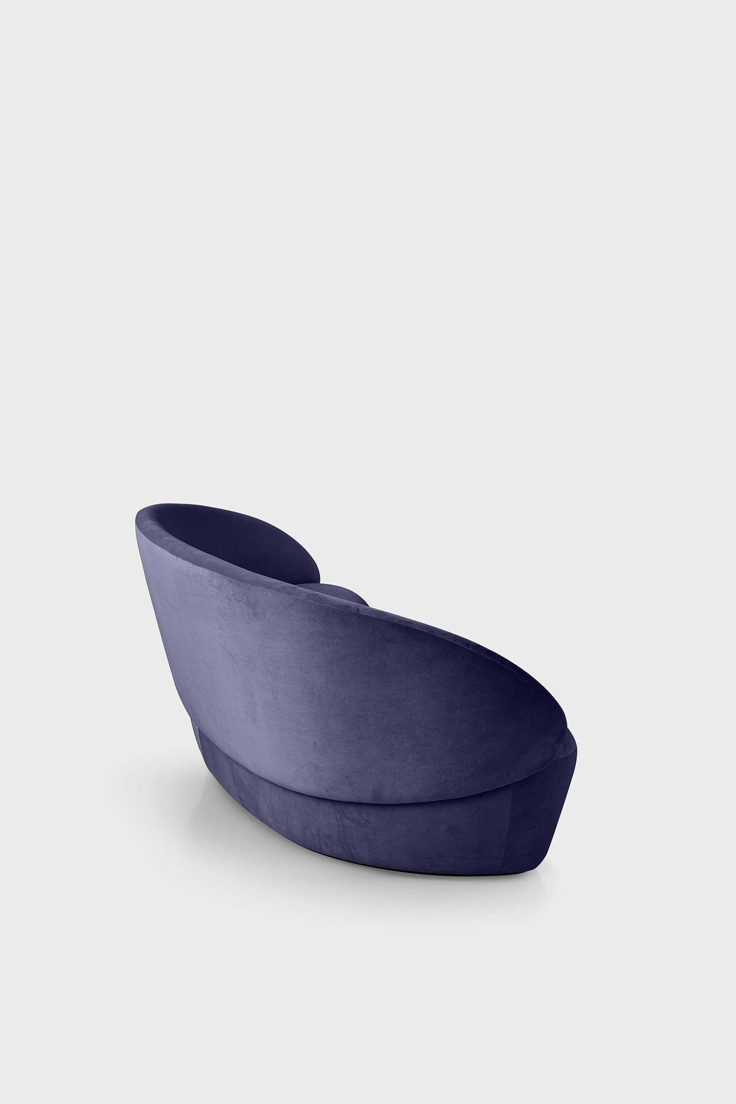 Naïve Sofa – Elegant Curved Design