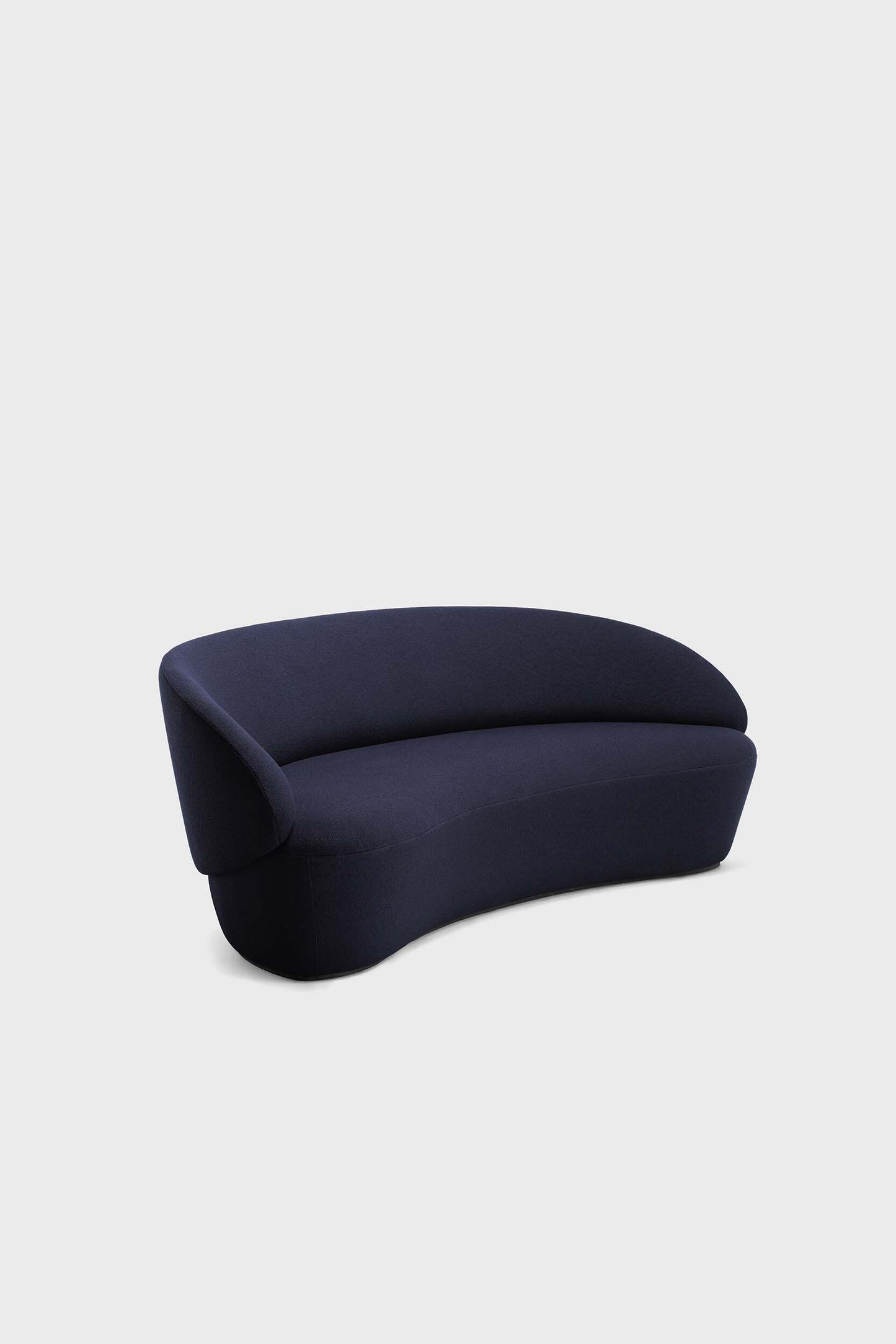 Naïve Sofa – Elegant Curved Design
