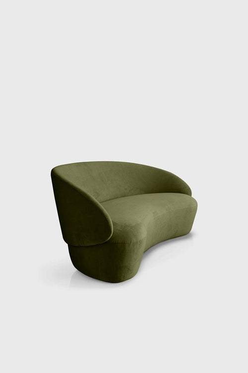 Naïve Sofa – Elegant Curved Design
